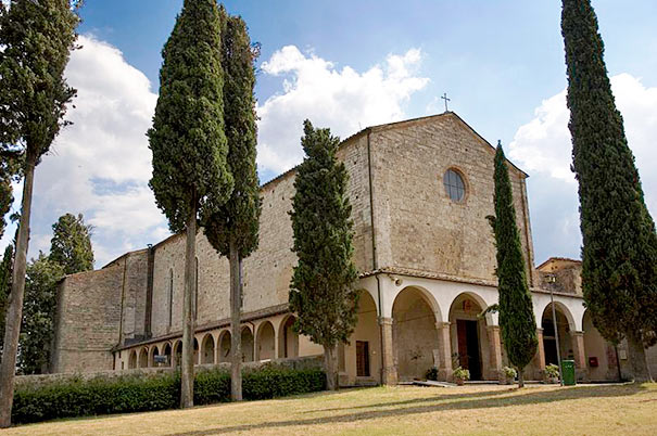 Die Basilika di San Lucchese in Poggibonsi ist ein Beispiel gotischer Baukunst.