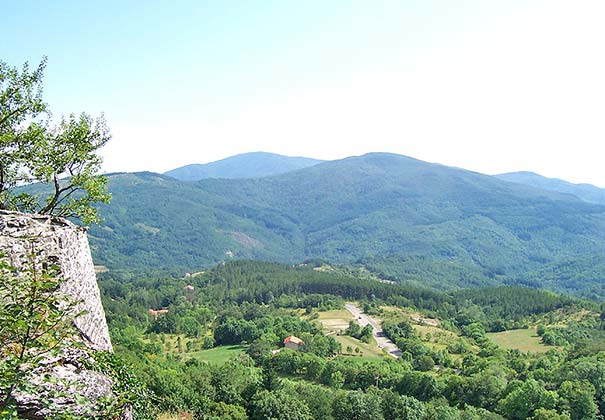 Das Casentino-Tal bei Chiusi della Verna